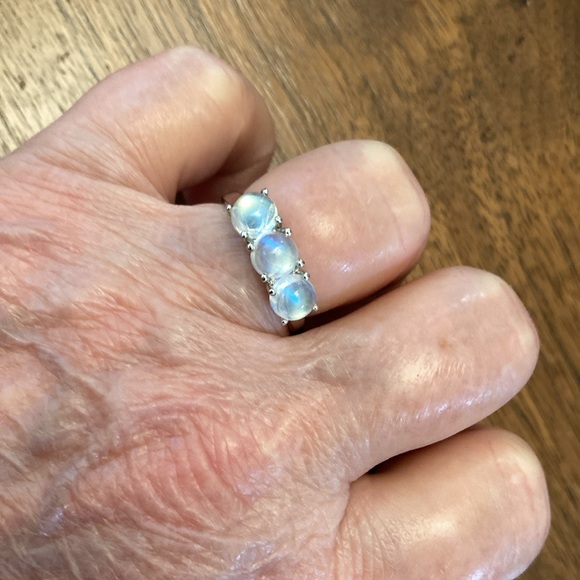 3 Stone Moonstone - Picture 6 of 9